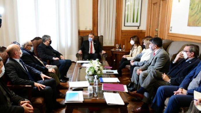 El Gobernador y los ministros analizaron la situación epidemiológica El Gobernador y los ministros analizaron la situación epidemiológica