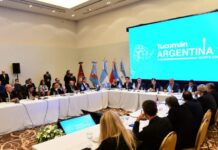 Invitan a provincias del NEA a formar el Parlamento del Norte Grande Invitan a provincias del NEA a formar el Parlamento del Norte Grande