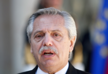 Alberto Fernández dijo que lograron frenar una corrida cambiaria Alberto Fernández dijo que lograron frenar una corrida cambiaria