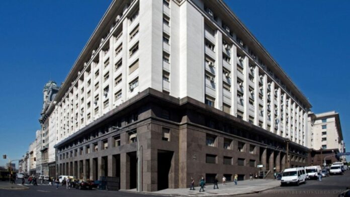 La recaudación de junio creció 82,1% y superó a la inflación