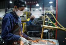 la UOM acuerda una suba del 65% la UOM acuerda una suba del 65%