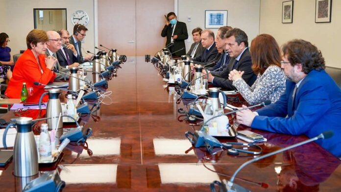 Aseguran que es una gira auspiciosa la de Sergio Massa