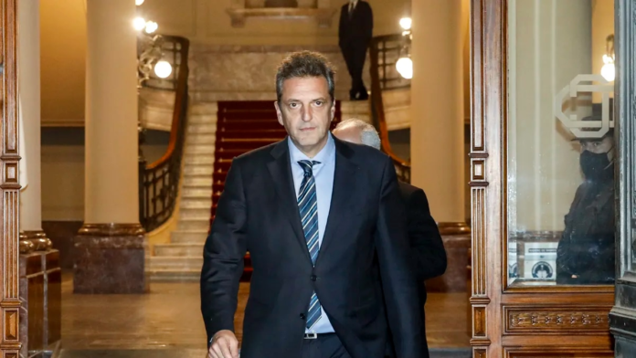 Massa pretende renegociar la deuda con el Club de París