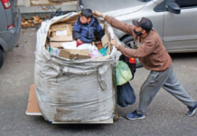 Más de 2 millones de argentinos cayeron en la pobreza Más de 2 millones de argentinos cayeron en la pobreza