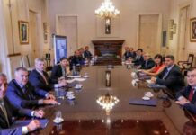 Jaldo se reunió con el Presidente y gobernadores tras el fallo de la Corte Jaldo se reunió con el Presidente y gobernadores tras el fallo de la Corte