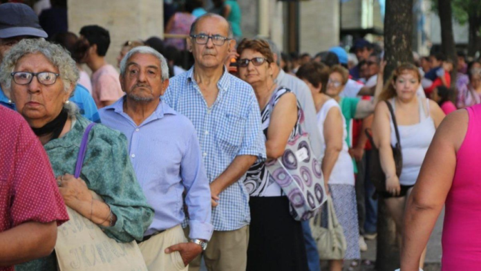 Pagarán bono de fin de año a jubilados mayores de 80 años
