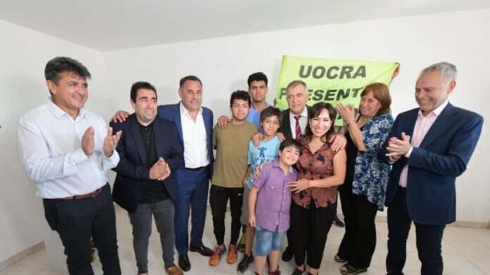 “Gracias al Gobernador puedo darle una vivienda digna a mis hijos”