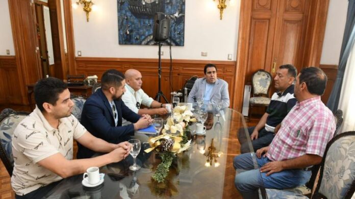 Mansilla recibió a la nueva comisión directiva del Club Deportivo Aguilares