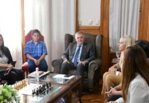 Jaldo reconoció a Lautaro, niño promesa del ajedrez argentino Jaldo reconoció a Lautaro, niño promesa del ajedrez argentino