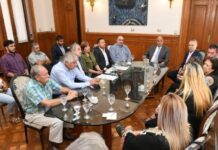 Manzur y referentes de la Capital gestionan beneficios para los tucumanos Manzur y referentes de la Capital gestionan beneficios para los tucumanos