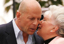 Bruce Willis ya no puede identificar a su madre por una enfermedad Bruce Willis ya no puede identificar a su madre por una enfermedad