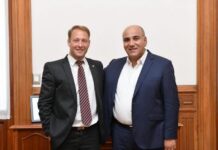 Manzur y Albaca analizaron proyectos comunitarios para Yerba Buena Manzur y Albaca analizaron proyectos comunitarios para Yerba Buena