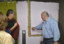 Manzur supervisó obras de gas natural en el barrio Nueva Vida Manzur supervisó obras de gas natural en el barrio Nueva Vida