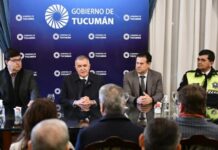 Jaldo pidió a la plana mayor de la Policía más presencia en las calles Jaldo pidió a la plana mayor de la Policía más presencia en las calles