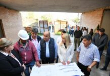 Manzur recorrió las obras del Centro de Desarrollo Infantil del Barrio Sarmiento Manzur recorrió las obras del Centro de Desarrollo Infantil del Barrio Sarmiento