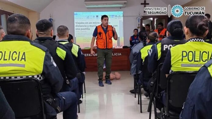 Capacitan a personal de parada en primeros auxilios