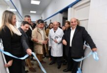Manzur inauguró la puesta en valor y ampliación del CAPS La Florida Manzur inauguró la puesta en valor y ampliación del CAPS La Florida