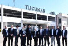 Manzur recibió al Gran Rabino de Israel en el aeropuerto Manzur recibió al Gran Rabino de Israel en el aeropuerto