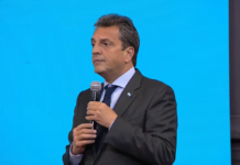 Massa cargó contra los que juegan con el ahorro de los argentinos Massa cargó contra los que juegan con el ahorro de los argentinos
