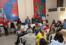Sesenta familias tucumanas firmaron escrituras para regularizar sus dominios Sesenta familias tucumanas firmaron escrituras para regularizar sus dominios