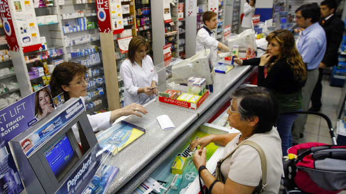Farmacéuticos se movilizan en contra del DNU