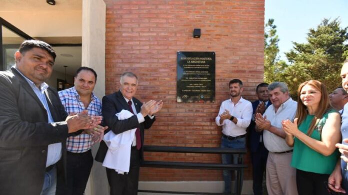 Jaldo dejó inaugurada la renovada Hostería de la Angostura Jaldo dejó inaugurada la renovada Hostería de la Angostura