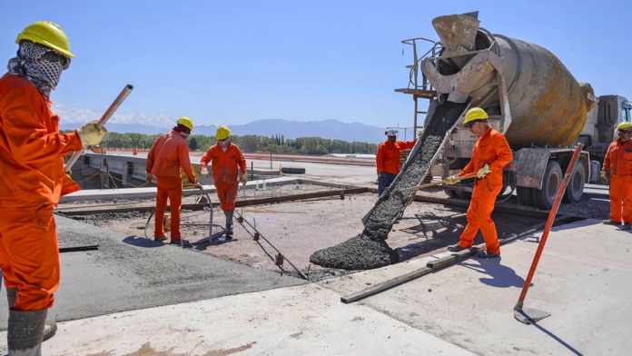 Obra pública: estarían en riesgo casi 2 millones de empleos