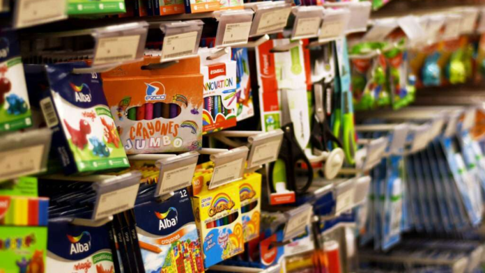 Argentina tiene la canasta escolar más cara del mundo