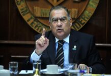 Comienza el juicio contra Cerisola y tres ex funcionarios de la UNT