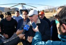 Tras sobrevolar el Cerro Muñoz, Jaldo destacó la labor de brigadistas que controlaron el fuego
