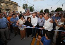 Jaldo entregó viviendas e inauguró obras de infraestructura y espacios comunitarios