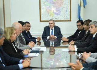 Anuncian subsidio eléctrico para 10.000 familias afectadas por inundaciones