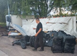 Trasladaban autopartes de una camioneta robada en un camión de encomiendas