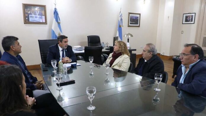curso-internacional-de-oftalmologa-en-tucumn.jpg