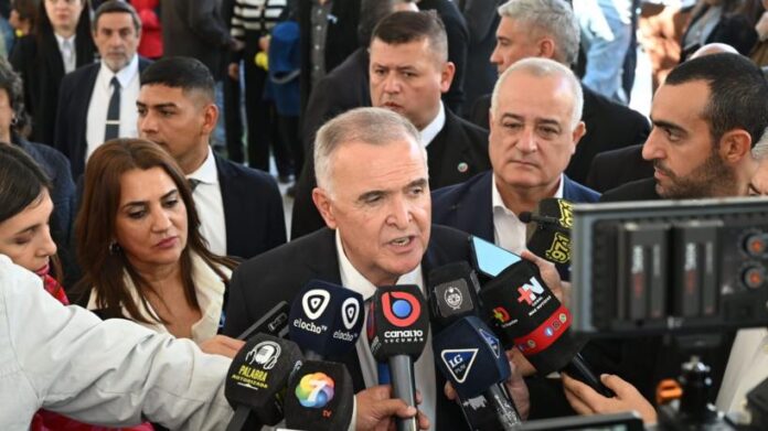 el-gobernador-confirm-que-el-acueducto-de-vipos-y.jpg