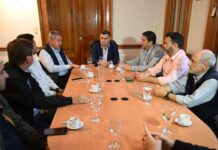 El Gobierno coordinó acciones con productores para optimizar caminos rurales