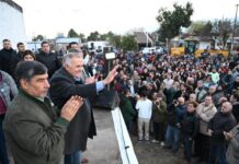 Jaldo inauguró obras de pavimento y alumbrado público en Cebil Redondo