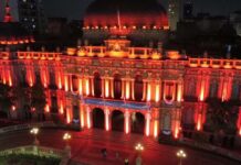 La Casa de Gobierno se iluminó de naranja