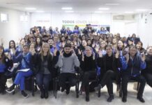 Capacitan a agentes sociosanitarios en lengua de señas