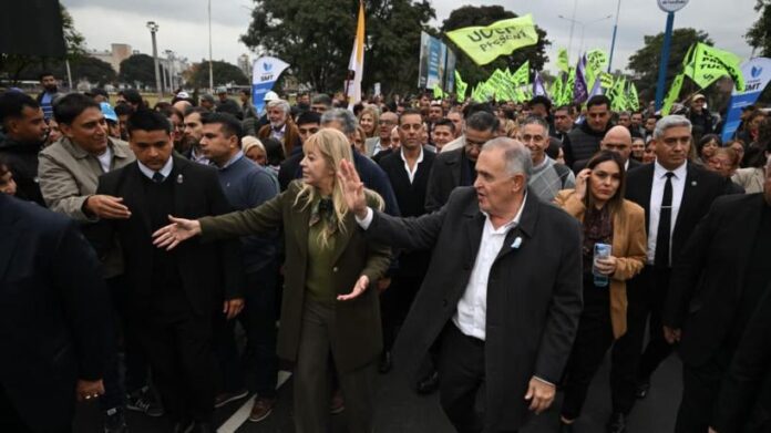 jaldo-y-chahla-inauguran-puesta-en-valor-de-av.-pa.jpeg
