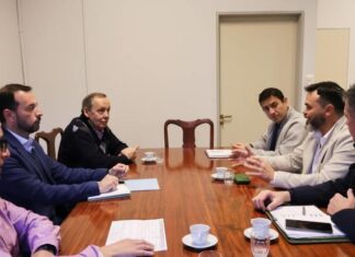 La Provincia articula obras y mantenimiento en caminos de acceso a escuelas