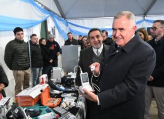 Jaldo entregó equipamiento sanitario por más de $2.800 millones