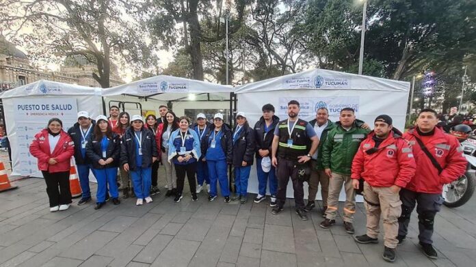 salud-acompa-cada-acto-patrio-con-un-amplio-desp.jpg
